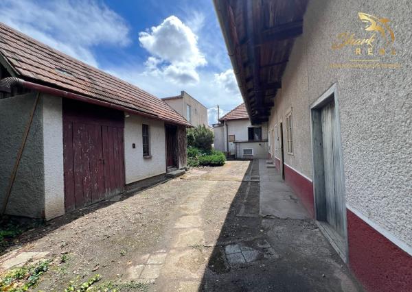 Rodinný dom v peknej ulici obce Veľká Maňa