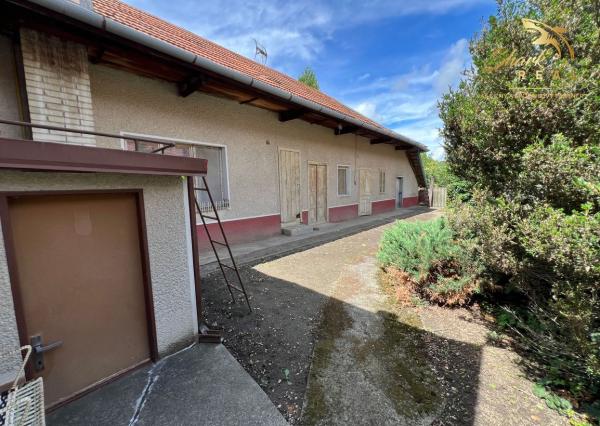 Rodinný dom v peknej ulici obce Veľká Maňa