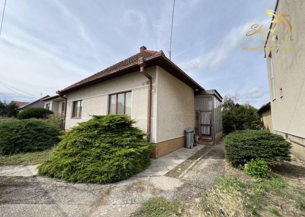 Rodinný dom v peknej ulici obce Veľká Maňa