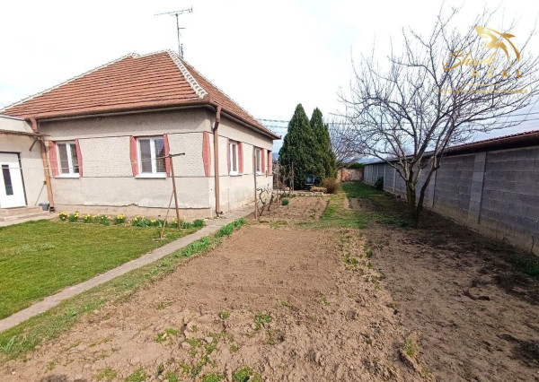 RODINNÝ DOM - HRUŠOVANY