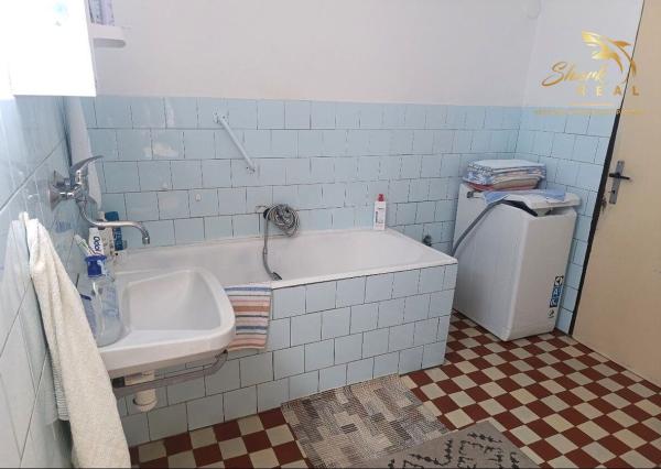 RODINNÝ DOM - HRUŠOVANY