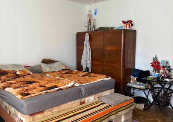 Na predaj starší 3-izbový rodinný dom Pezinok - Grinava