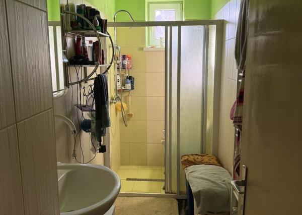 Na predaj starší 3-izbový rodinný dom Pezinok - Grinava