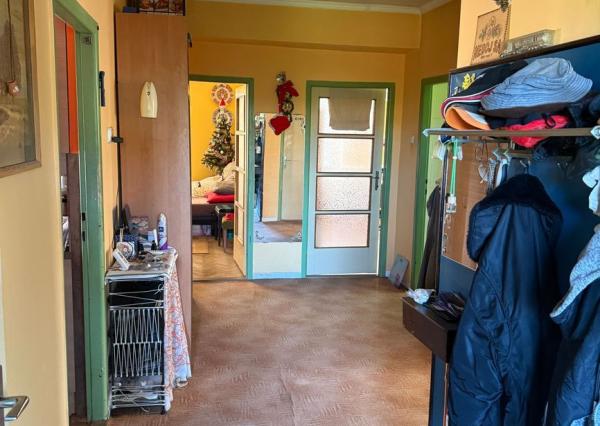 Na predaj starší 3-izbový rodinný dom Pezinok - Grinava