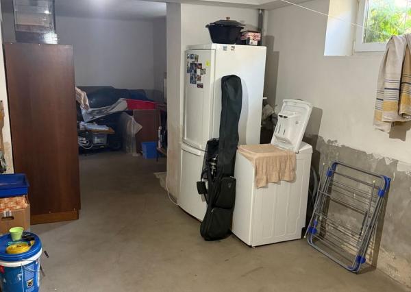 Na predaj starší 3-izbový rodinný dom Pezinok - Grinava