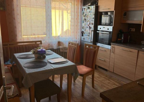 Na predaj starší 3-izbový rodinný dom Pezinok - Grinava