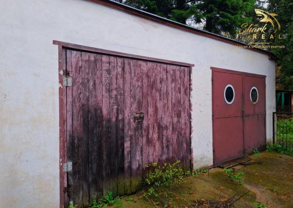 Priestranný dom so záhradou