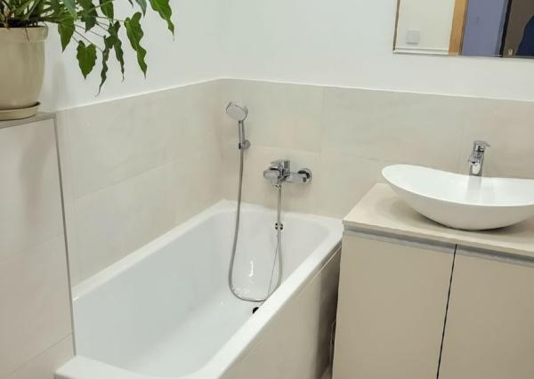  Na predaj 2-izbový byt po exkluzívnej kompletnej rekonštrukcii v meste Trebišov s vizualizáciou