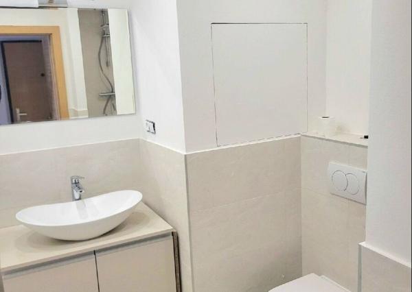  Na predaj 2-izbový byt po exkluzívnej kompletnej rekonštrukcii v meste Trebišov s vizualizáciou