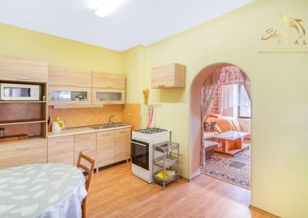 Útulný dom s nádhernou záhradou v krásnej prírode