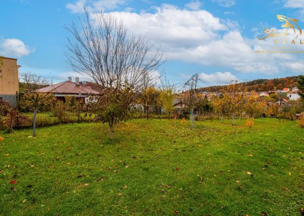 Útulný dom s nádhernou záhradou v krásnej prírode