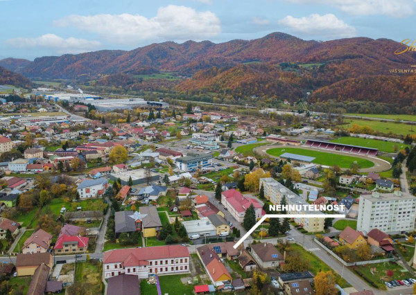 Nová cena! Rodinný dom v centre Žarnovice – ideálny aj na podnikateľské účely