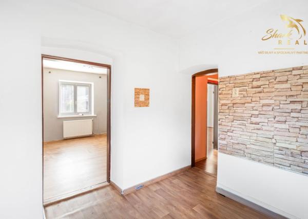 Exkluzívna cena! Príjemný rodinný dom neďaleko Zlatých Moraviec 