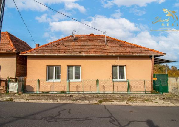 Exkluzívna cena! Príjemný rodinný dom neďaleko Zlatých Moraviec 