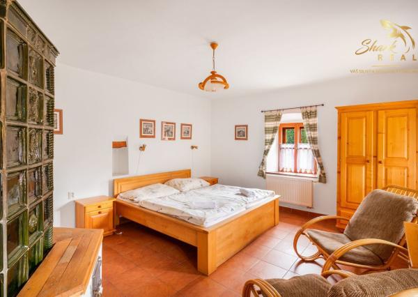 Útulná chata usadená v krásnom prostredí Štiavnických vrchov