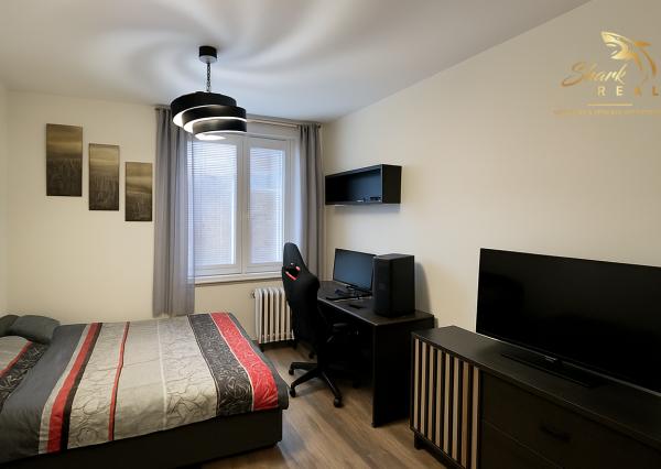 Na predaj 4-izbový byt v obľúbenej lokalite Trebišova – Komenského