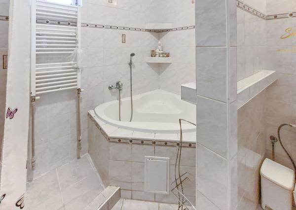 Na predaj pekný 3 - izbový rodinný dom v tichej lokalite - Hurbanovo