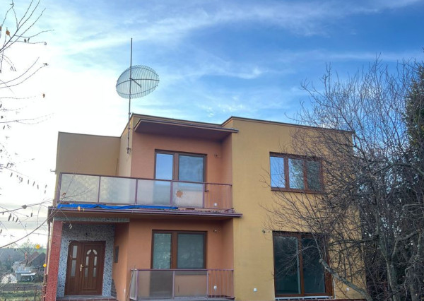 Predám priestranný 4-izbový dom po kompletnej vnútornej rekonštrukcii