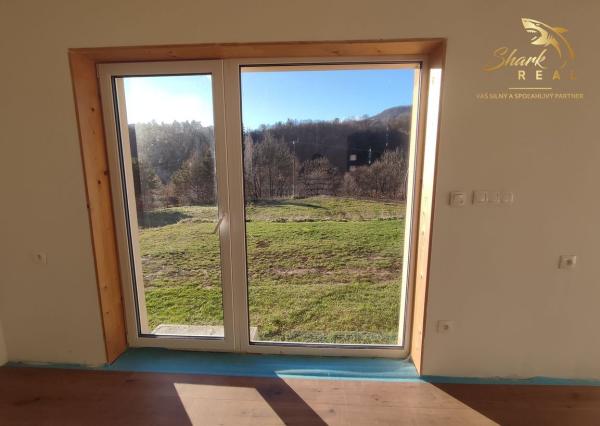 4 izbová novostavba v dvojdome neďaleko tajchu 