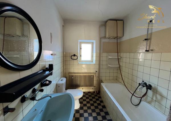 Rodinný dom s garážou a samostatnou chalupou