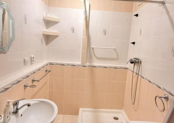 Na predaj 3-Izbový byt ulica Komenského ZNÍŽENA CENA !!! Trebišov