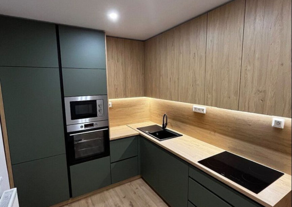 Na predaj: Kompletný 3-izbový byt po rekonštrukcii – Nitra, Štúrova ulica, CENTRUM