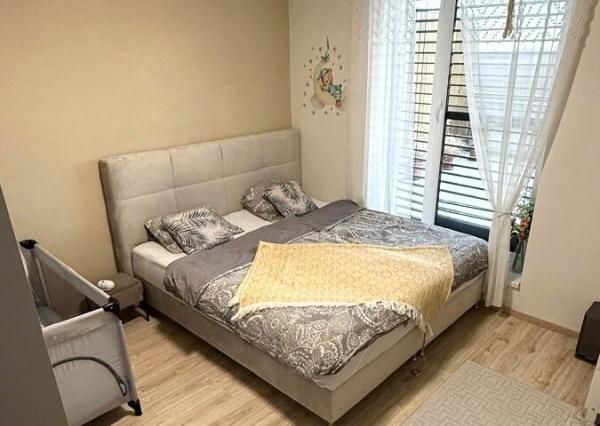 Krásny 2i byt s VEĽKOU TERASOU _ Prenájom