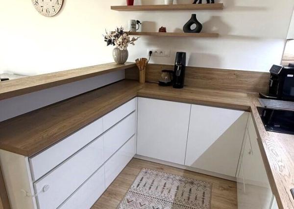 NOVOSTAVBA 2i byt Zariadený & VEĽKÁ TERASA &  Vyhradené Parkovacie miesto 