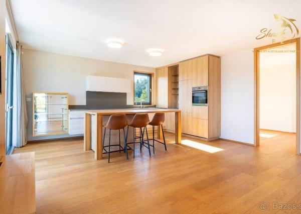 Slnečný 3-izbový byt pri Horskom parku s výhľadmi a maximálnym súkromím