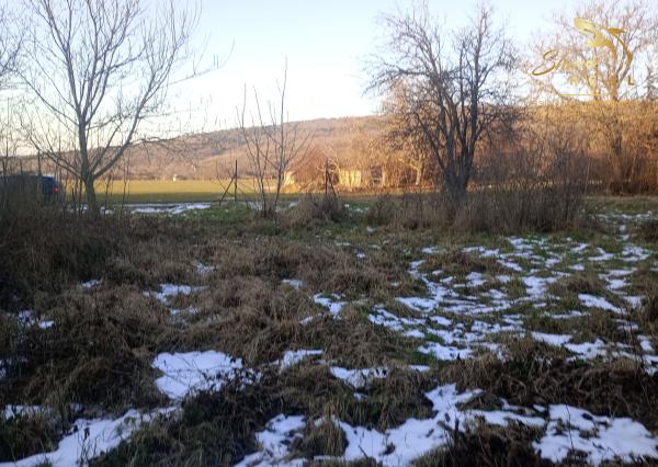 Na predaj rovinatý stavebný pozemok na Zobore