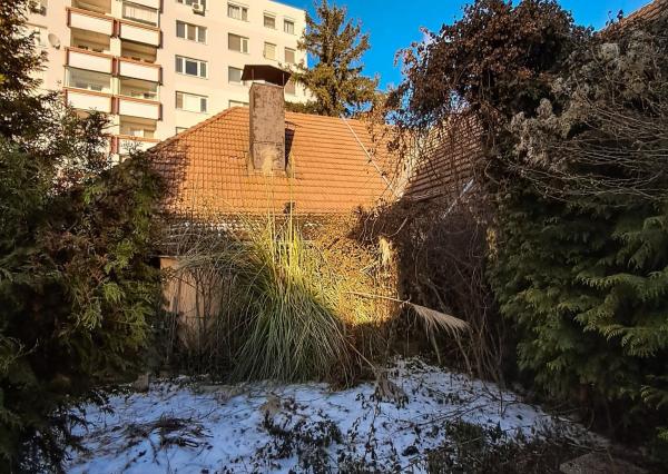 Jedinečný objekt s vysokými stropmi a átriom pre vaše podnikanie