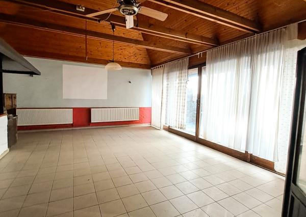 Jedinečný objekt s vysokými stropmi a átriom pre vaše podnikanie