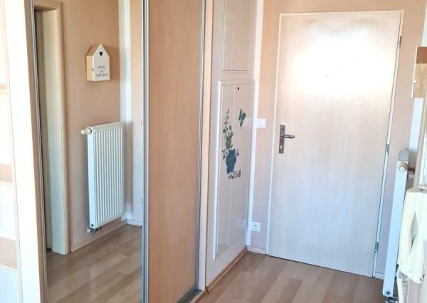 SVETLÝ a PRIESTRANNÝ 2i byt _ Prenájom_ Devínska nová Ves