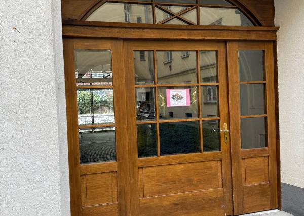 Na predaj 4 izbový byt 135m2 s veľkou pivnicou 14m2 v prestížnej časti EUROVEA