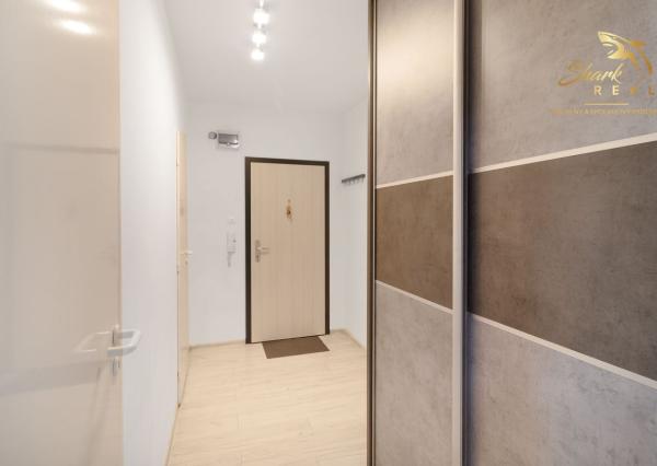 Krásny veľkometrážny zrekonštruovaný 2-izbový byt