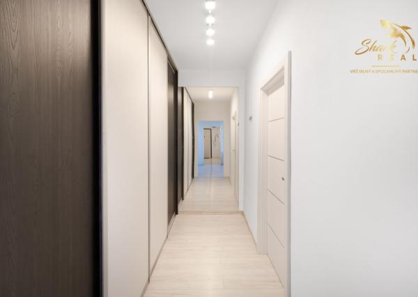 Krásny veľkometrážny zrekonštruovaný 2-izbový byt