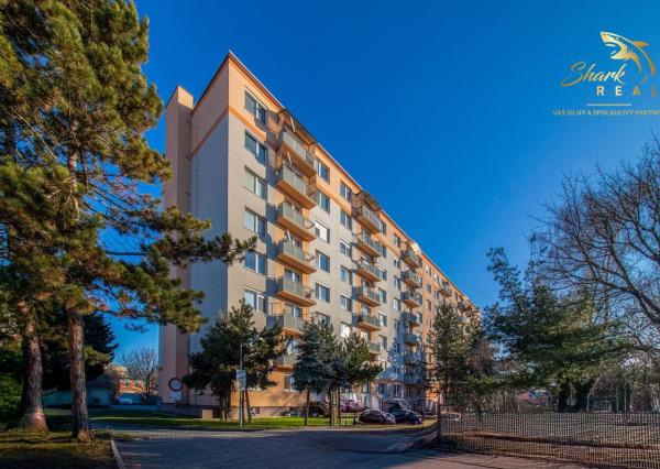 Krásny veľkometrážny zrekonštruovaný 2-izbový byt