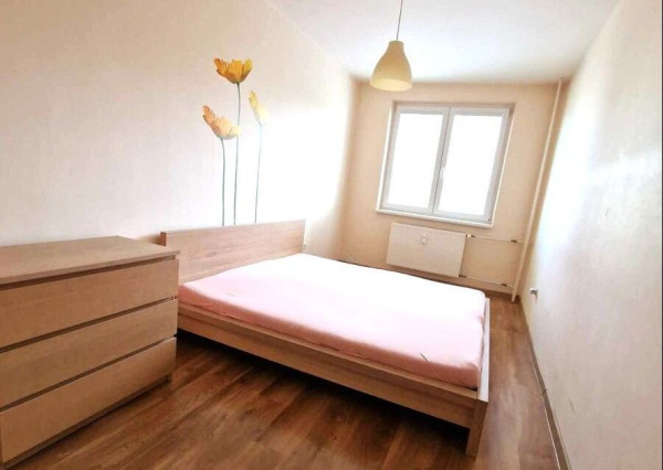 Prenájom 2i byt vrátane PARKOVACIEHO MIESTA