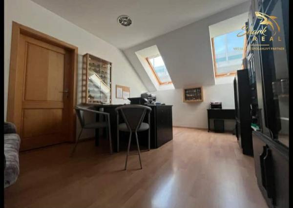 Skladový areál v priemyselnej oblasti v Nitre