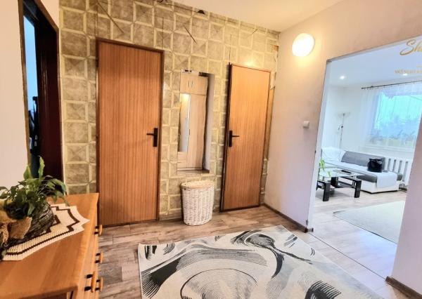 Na predaj 4-izbový byt v obľúbenej lokalite Trebišova – Komenského