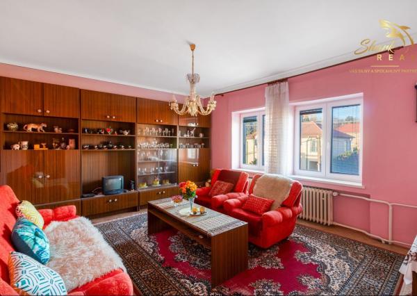 VÝRAZNE ZNÍŽENÁ CENA - Pekný rodinný dom neďaleko centra mesta