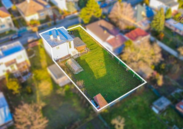 VÝRAZNE ZNÍŽENÁ CENA - Pekný rodinný dom neďaleko centra mesta