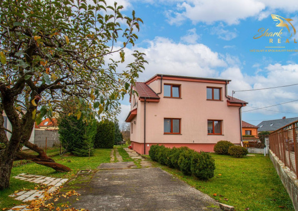 Dom s príjemnou atmosférou a atraktívnym pozemkom 1167m2