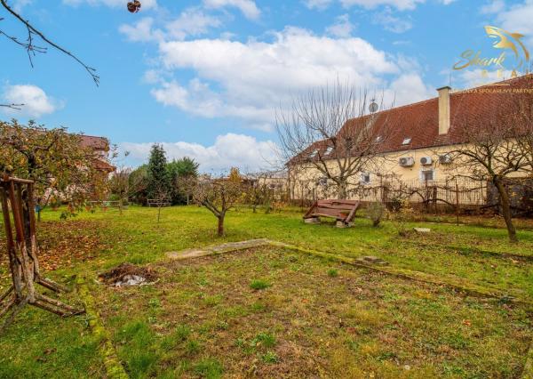 Dom s príjemnou atmosférou a atraktívnym pozemkom 1167m2