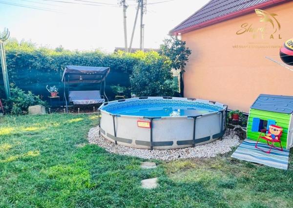 REZERVOVANÉ! Exkluzívna ponuka - romantický vidiecky dom na predaj