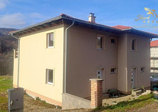 Byt v novostavbe so záhradou neďaleko tajchu Nová Baňa