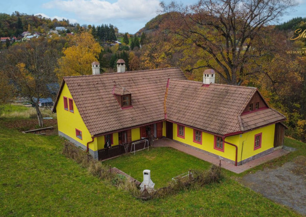 REZERVOVANÉ - Útulná chata usadená v krásnom prostredí Štiavnických vrchov