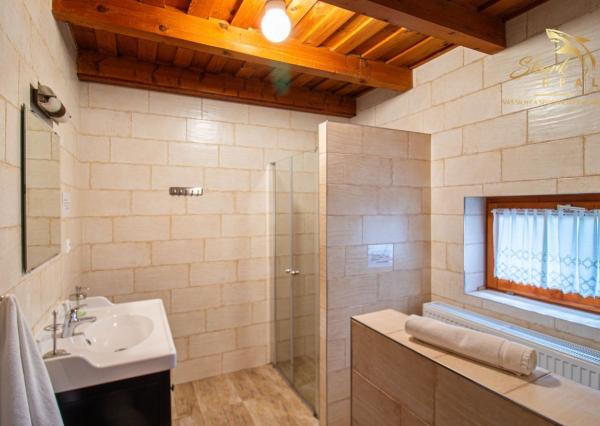 REZERVOVANÉ - Útulná chata usadená v krásnom prostredí Štiavnických vrchov