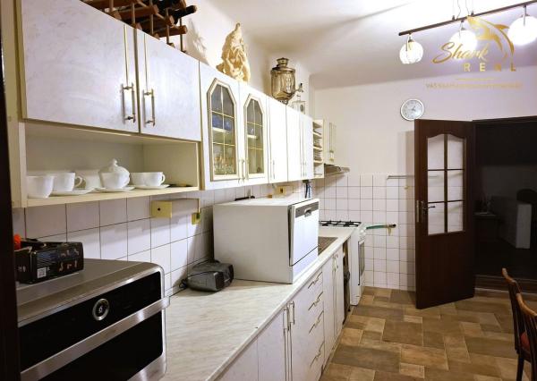 Priestranný dom so záhradou