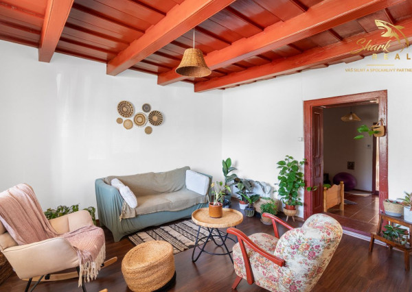 SUPER  CENA! Príjemný 3-izbový dom s veľkým pozemkom 